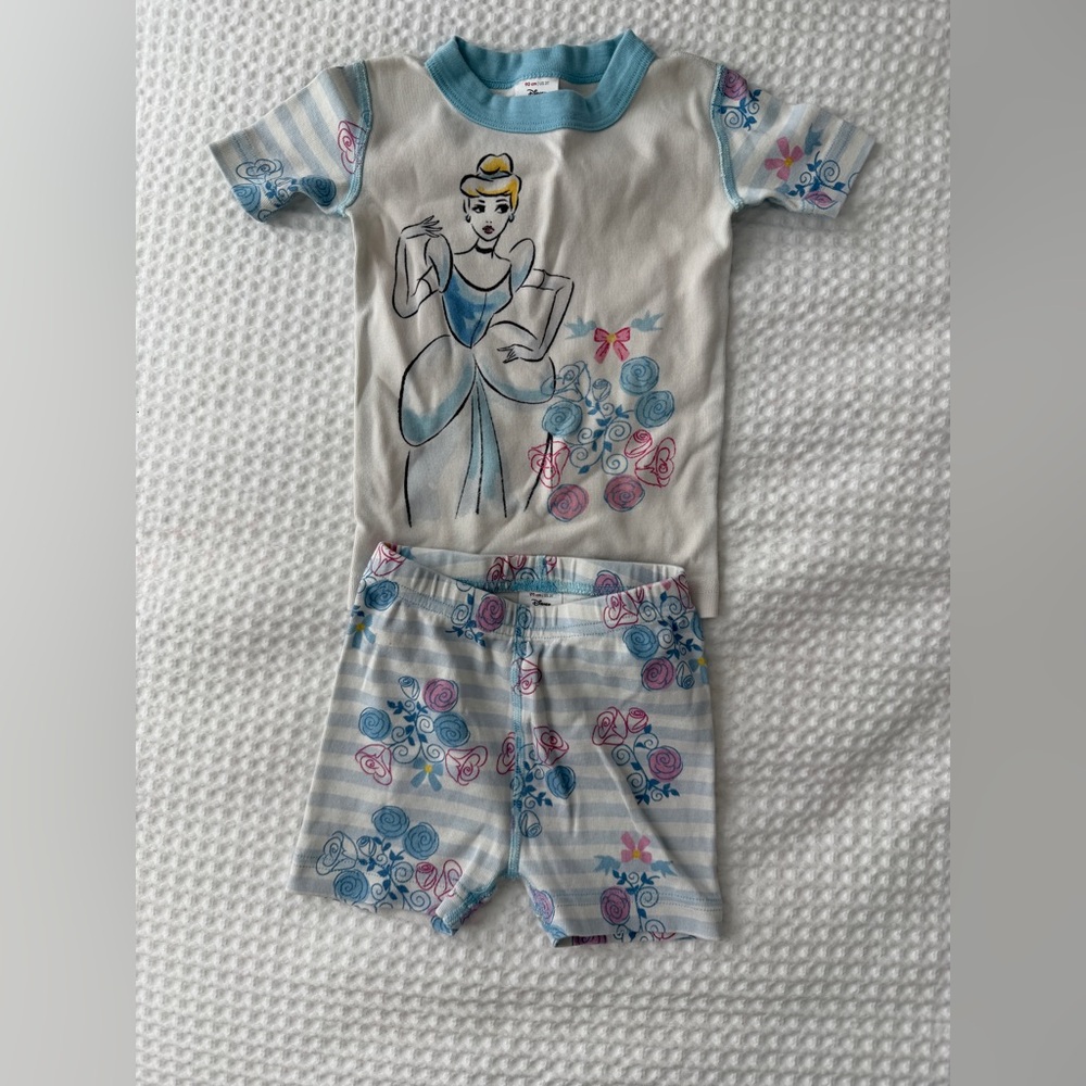 Hanna Andersson shorts pajama set Cinderella 3T